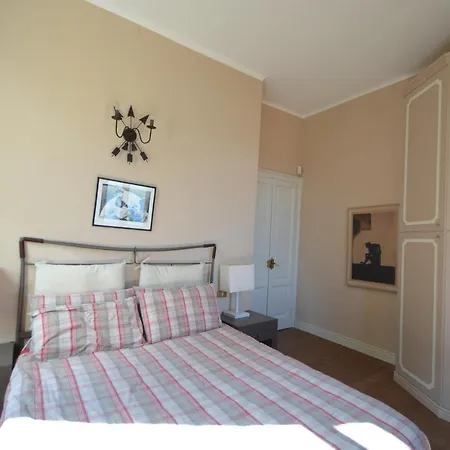Villa Ranierihome *